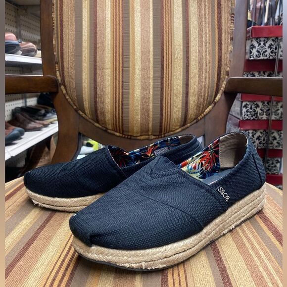 Shoes - Bobs by Sketchers Ladies 9.5W Black Sneakers